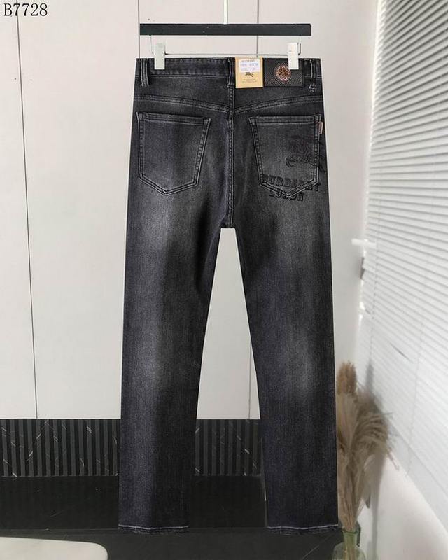 Burberry Men's Jeans 32